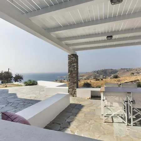 Modern With A Sea View And Swimming Pool In