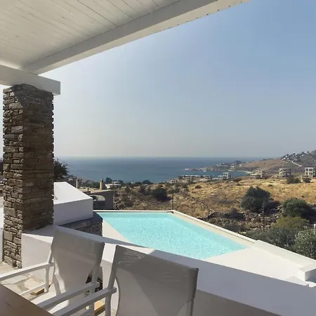 Modern With A Sea View And Swimming Pool In Apartment