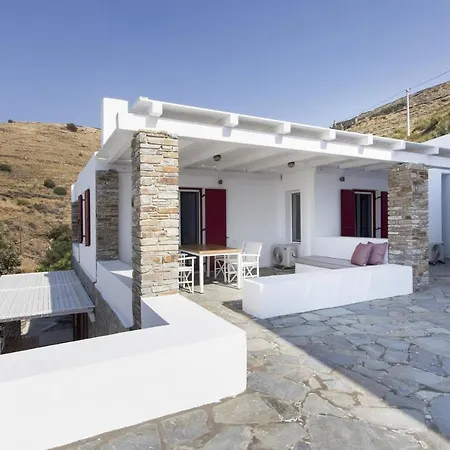 Modern With A Sea View And Swimming Pool In Apartment *