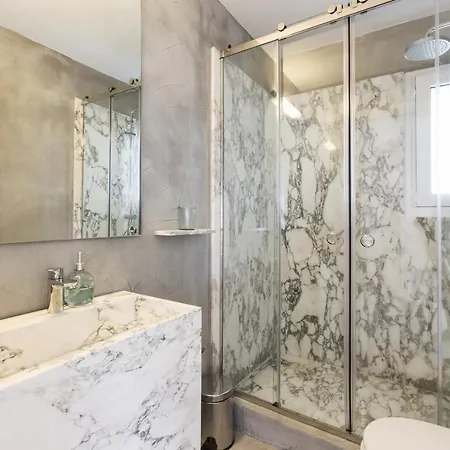 Modern With A Sea View And Swimming Pool In Kúndurosz